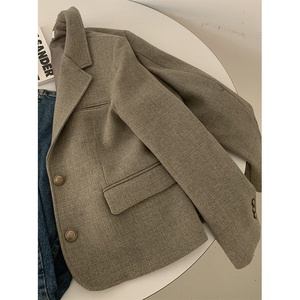 Nuova Giacca Elegante da Donna in Lana e Seta con Ricamo a Mano di Alta Qualità, Moda Autunnale - Product Image 1