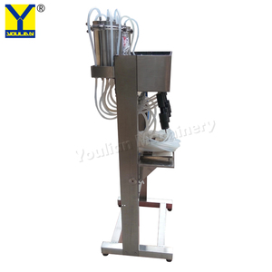 <span class=keywords><strong>Machine</strong></span> de remplissage <span class=keywords><strong>sous</strong></span> <span class=keywords><strong>vide</strong></span> semi-automatique YT-4 à 4 têtes <span class=keywords><strong>pour</strong></span> petits flacons en verre, industrie des boissons - Product Image 4