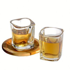Verres à shot d'espresso transparents en forme de cœur de 1,5 oz en gros, verres à tequila carrés de 2,3 oz, verres à shot carrés transparents avec base lourde - Product Image 1