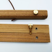 Cintre pour affiches en bois massif de taille personnalisée avec vis en laiton haut de gamme support en bois pour décoration d'art mural