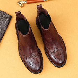 Botas de cáñamo para hombre, de cuero, con cordones, estilo inglés, vintage, con suela de goma cosida a mano Goodyear, impermeables, antideslizantes, para trabajo. - Product Image 2