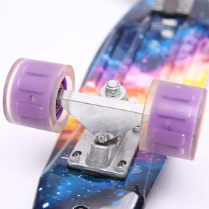 Skateboard à déformation simple pour enfants, planche longue, Skateboard tout Terrain, bon marché, avec roue Flash en Pu - Product Image 4