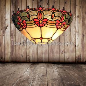 Applique murale en verre de style Tiffany, 12 pouces, demi-rond, design européen fait main, avec abat-jour rouge LED pour l'éclairage de la chambre à coucher et du salon - Product Image 2