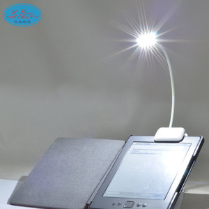 ซินรุ่ยโคมไฟตั้งโต๊ะ R-918 LED สีขาวอุ่น 3.7V 0.3W ไฟอ่านหนังสือแบบพกพาแบบพับได้สำหรับคอมพิวเตอร์อีรีดเดอร์การใช้งานกลางคืน - Product Image 2