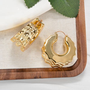 Dubai Custom Jewelry Big 18k <b>Gold</b> Plated Trendy Heart Shape <b>Chunky</b> Statement <b>Hoop</b> Earrings Women - Product Image 4