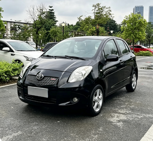 Toyota Yaris 1.6 Automatique Supremes d'occasion 2008, configuration intérieure complète, durable, abordable, essence, hayon - Product Image 1