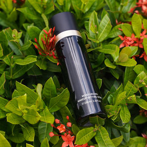 <span class=keywords><strong>Fixateur</strong></span> de <span class=keywords><strong>maquillage</strong></span> vegan avec logo personnalisé longue durée spray de <span class=keywords><strong>maquillage</strong></span> vegan spray de réglage du couvercle noir - Product Image 5