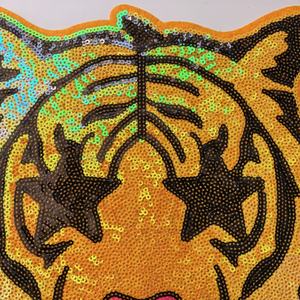 <span class=keywords><strong>แผ่น</strong></span>ปักเลื่อมลายเสือสีทองเป็นมิตรกับสิ่งแวดล้อมแผ่นปะติดรูปดาวห้าแฉกสำหรับเสื้อผ้าทำผ้าสักหลาดสั่งทำได้ - Product Image 3