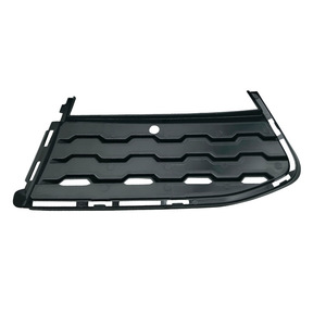 กระจังหน้า BMW ซีรีส์ 7 G12 แบบปิด พร้อมกรอบไฟตัดหมอก วัสดุ ABS ซ้าย-ขวา - Product Image 3