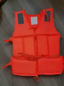 CE Approved Child Adult Life Vest Reflective Foam Life Jacket Swimming Boating Safety Survival Aid Jacket With Whistle For Sale