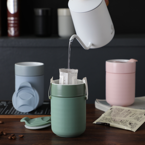 Groothandel Drinkware Schattige Koffiemokken 12oz Beschermende siliconen hoes Porseleinen keramische koffiekopjes Productie Met deksels - Product Image 6