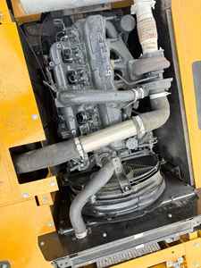 Excavadora de cadenas de servicio pesado XCMG XE215 - Excavadora hidráulica de 21 toneladas para proyectos de construcción, minería y movimiento de tierras - Product Image 3