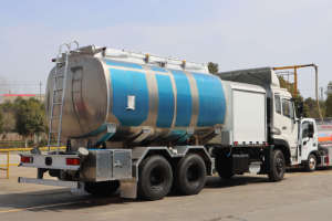 Camión Cisterna de Combustible Móvil DONGFENG 4x2 Usado con Capacidad de 15001-30000L y Motor de 251-350hp en Venta - Product Image 3