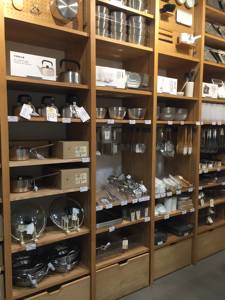 حامل عرض XINDE بالجملة للأعمال الخفيفة من الصلب والخشب ورفوف متاجر مستحضرات التجميل لأرفف عرض متاجر مستحضرات التجميل - Product Image 2