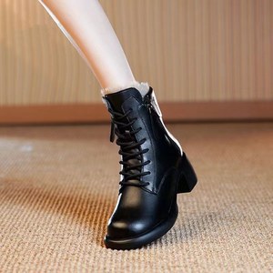 Nuevas Botas de Invierno para Mujer con Diseño Moderno, Punta Redonda y Cordones Cruzados - Product Image 4