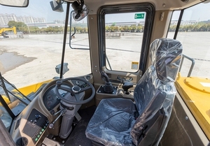 Dijual mesin Diesel 4x4 roda Cina <span class=keywords><strong>ZL50H</strong></span> 5 Ton dengan 162KW - Product Image 4