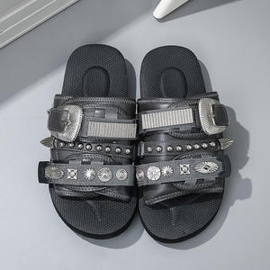 Nouvelles tongs tendance pour hommes et femmes, sandales à enfiler, sangle en <span class=keywords><strong>velcro</strong></span>, semelle épaisse en EVA, chaussures de plage d'été, pantoufles - Product Image 2