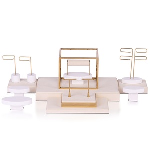 Bandeja de Exhibición de Joyería Jinsky Personalizada, Desmontable, Reciclable, de Microfibra Moderna, para Collares, Anillos y Colgantes - Product Image 5