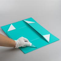 Boîte électronique pliable haut de gamme colorée avec logo universel, fermeture magnétique multicolore et finition gaufrée