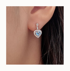 Xinfy Or blanc 18 carats avec <span class=keywords><strong>aigue</strong></span>-<span class=keywords><strong>marine</strong></span> et <span class=keywords><strong>clou</strong></span> <span class=keywords><strong>d</strong></span>'<span class=keywords><strong>oreille</strong></span> en diamant - Product Image 1