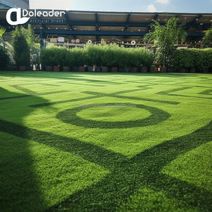 L'usine Doleader Chiners vend directement du gazon artificiel à motif de logo triangle imprimé en 3D personnalisé au design personnalisé - Product Image 3