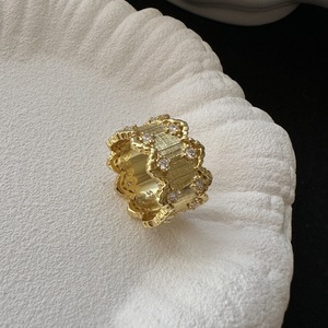 Bague S925 vintage à bordure florale, simple et élégante, au tempérament français raffiné, micro-incrustée, style tendance - Product Image 3