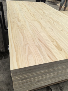 Planches de <span class=keywords><strong>pin</strong></span> <span class=keywords><strong>massif</strong></span> collées sur le bords, grain de bois naturel, qualité usine - Product Image 3