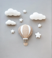 Décoration murale de chambre d'enfant en forme de montgolfière, décoration neutre pour chambre de bébé, cadeau de naissance, décoration murale suspendue faite à la main