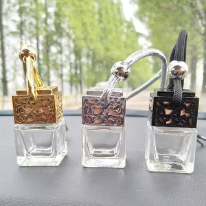 <span class=keywords><strong>Vendita</strong></span> calda Auto Bevanda Rinfrescante di Aria 8ML Vuoto di Forma Quadrata Auto Appeso Bottiglia di Profumo di <span class=keywords><strong>Vetro</strong></span> Diffusore Bottiglia Per Oli Essenziali - Product Image 2