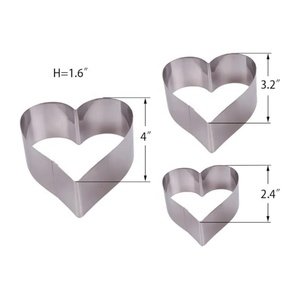 Juego de 3 Moldes para Pastel de Mousse en Forma de Corazón de Acero Inoxidable para Postres y Moldes Metálicos para Pastel en Forma de Corazón para el Día de San Valentín - Product Image 4