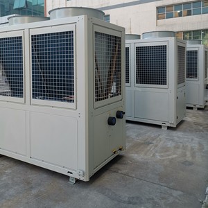 Module de refroidissement d'eau par air froid R-410A, unité sur pied pour usage industriel, à économie d'énergie - Product Image 1