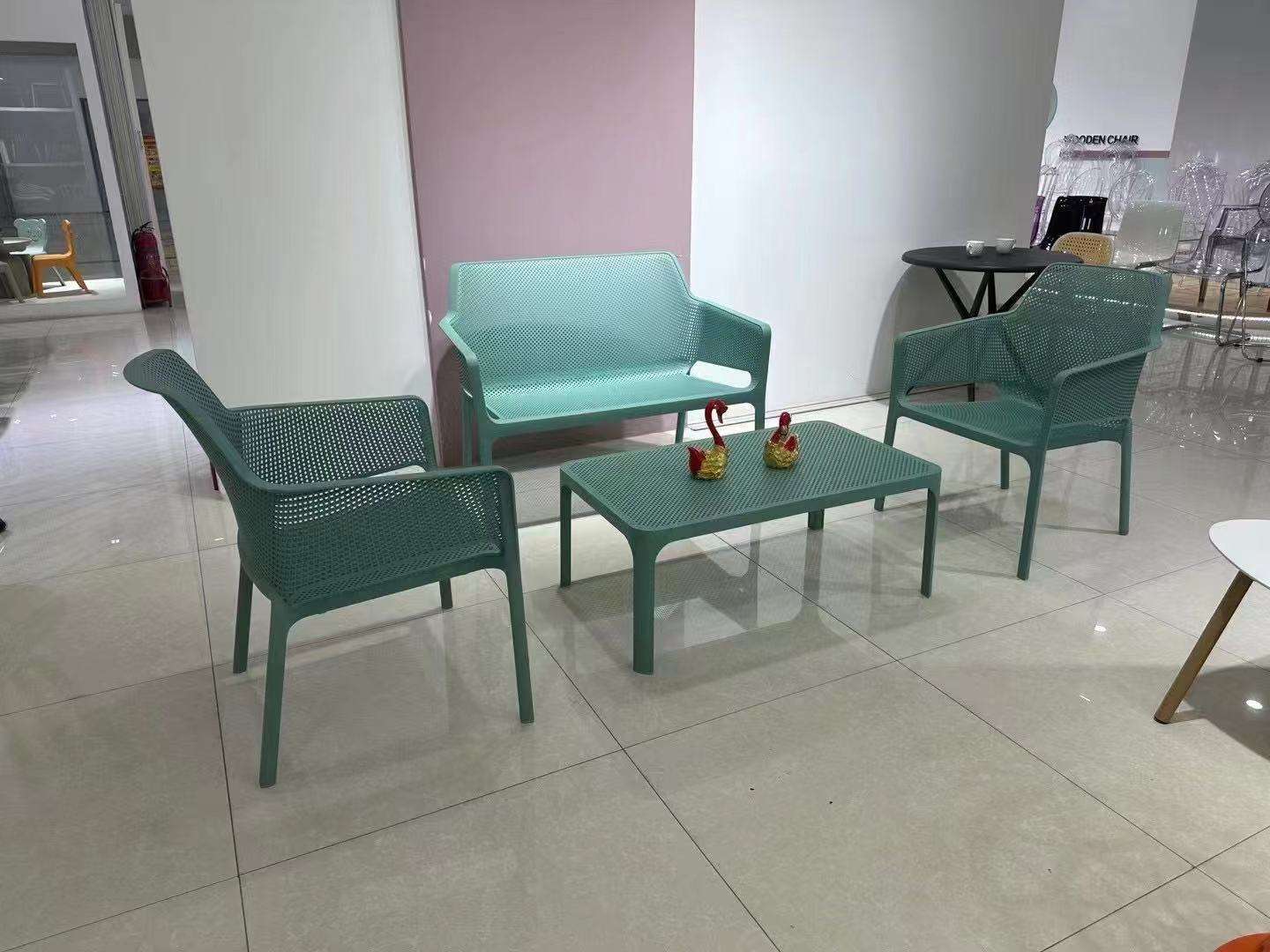 สีเขียว