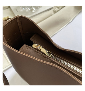 Sac fourre-tout grande capacité, 2026, sac à main élégant et polyvalent, sac à bandoulière, sac porté épaule, sac bandoulière, best-seller transfrontalier. - Product Image 5