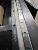 Robot de découpe CNC à lit de rouleaux avec servomoteur pour la découpe plasma de tuyaux ronds (Modèle CMP-1560)