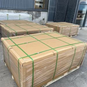 Feuille acrylique transparente compatible avec la projection holographique pour les cabines de marketing expérientiel - Product Image 2