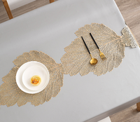 Nouveau Tapis de Table Décoratif Feuille Métallique en PVC Doré pour la Maison