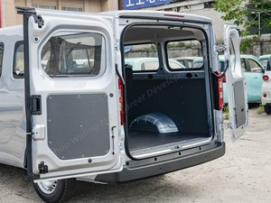 Minibus Elettrico Wuling Yangguang, Furgone Commerciale, Taxi EV, Veicolo per Consegne Passeggeri, Minibus a 6 Posti, Minibus Elettrico Wuling in Vendita - Product Image 6