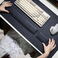 Tapis de bureau gaming en cuir véritable avec repose-poignets en mousse à mémoire de forme trois pièces, anti-rayures et imperméable, pour le bureau et la maison