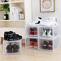 Boîte à chaussures empilable en plastique durable pour organiser et présenter les chaussures