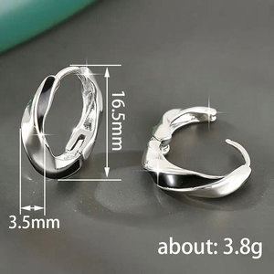 Boucles d'oreilles Mobius pour femmes, forme simple et sobre, boucles d'oreilles à porter au quotidien, accessoires d'oreilles au style neutre - Product Image 5