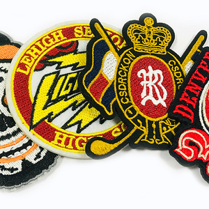 แผ่นป้ายติดเสื้อผ้าแบบปักตามสั่ง - Product Image 1