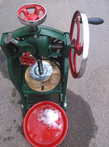 उच्च गुणवत्ता हाथ-संचालित बर्फ शेविंग मशीन बर्फ कोल्हू बर्फ बर्फ मशीन घर में इस्तेमाल के लिए - Product Image 5