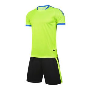 2024/25 nuova <span class=keywords><strong>maglia</strong></span> della squadra <span class=keywords><strong>di</strong></span> <span class=keywords><strong>calcio</strong></span> <span class=keywords><strong>di</strong></span> Design <span class=keywords><strong>maglia</strong></span> <span class=keywords><strong>verde</strong></span> uniforme da <span class=keywords><strong>calcio</strong></span> ad asciugatura rapida <span class=keywords><strong>con</strong></span> Logo della squadra <span class=keywords><strong>maglia</strong></span> da <span class=keywords><strong>calcio</strong></span> giovanile - Product Image 3