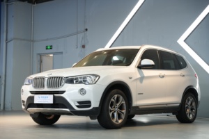 <span class=keywords><strong>BM</strong></span>-W X3 XDrive20i <span class=keywords><strong>X</strong></span> Design 2017, <span class=keywords><strong>5</strong></span> places, 4 roues motrices, conduite à gauche, 2.0T Turbo, 8 vitesses automatiques, SUV Euro VI, 150-200 ch, 200-300 Nm - Product Image 2
