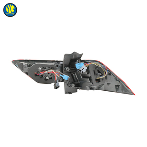 Fanale Posteriore LED YU GUANG per <span class=keywords><strong>Volkswagen</strong></span> VW <span class=keywords><strong>Tiguan</strong></span> 2017-2023 <span class=keywords><strong>Plug</strong></span> and Play Luci Fendinebbia Rosse e Luci di Stop Fanali Posteriori - Product Image 6