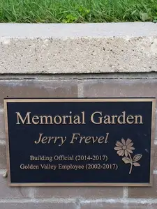 LC Sign Engraved Metal Logo Brass Sign Commemoration Logo Memorial Metal Bronze Plaques Brass Engraving Plaques For Outdoors