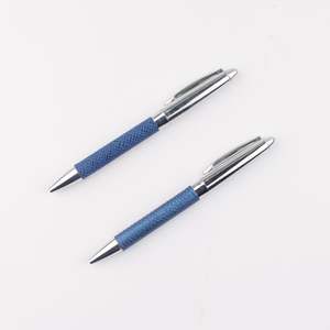 Stylo en cuir bleu et acier inoxydable - Product Image 2