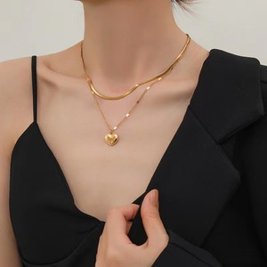 Collar de Corazón Zhongzhe Jewelry, Collares de Moda en Capas, Acero Inoxidable con Baño de Oro de 18K, Resistente al Agua y al Deslustre, Venta al por Mayor - Product Image 1