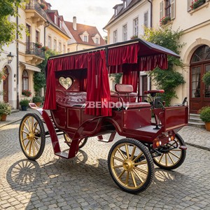 Nuevo Diseño de Decoración Navideña para Exteriores, Carruaje de Caballos Rojo de Estilo Europeo, Eléctrico y con Caballos de Tracción - Product Image 5