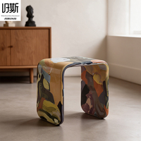 Table basse convertible moderne pour chambre à coucher, idéale pour villas et hôtels, en résine écologique durable, peinte à la main aux couleurs vives